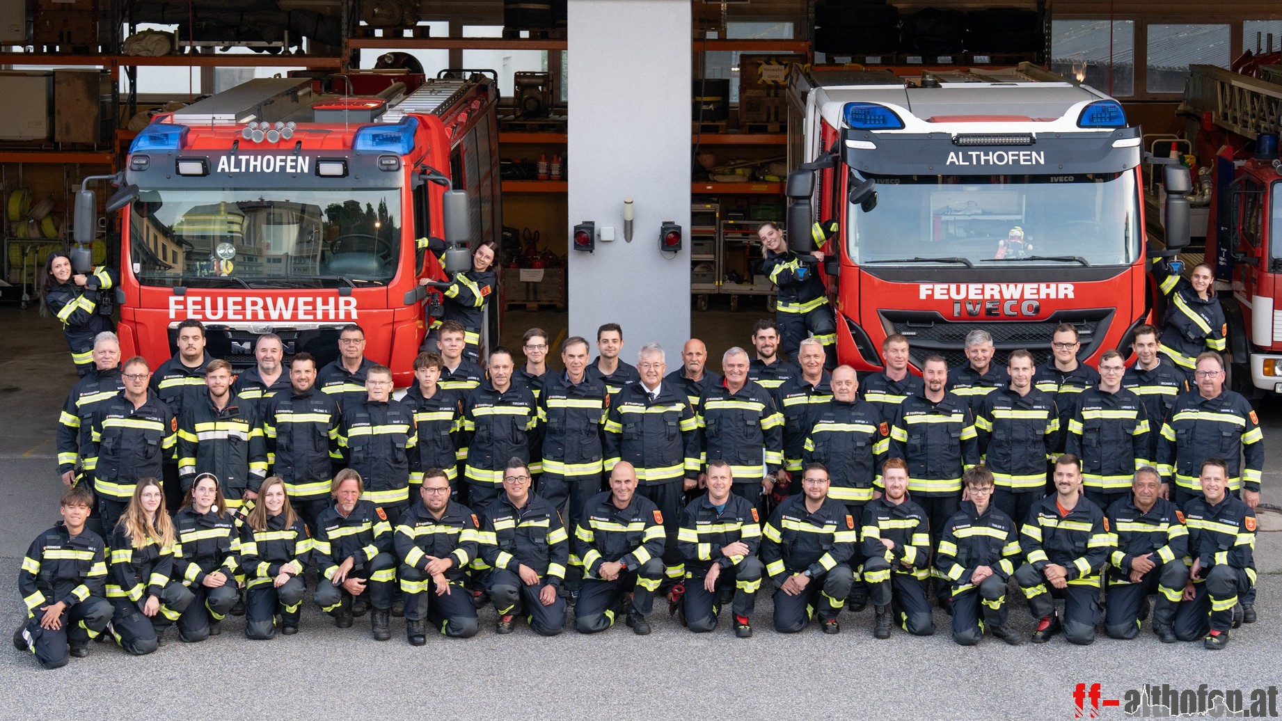 Wir machen blau, um zu helfen. – Neue Einsatzuniform offiziell in Dienst gestellt.