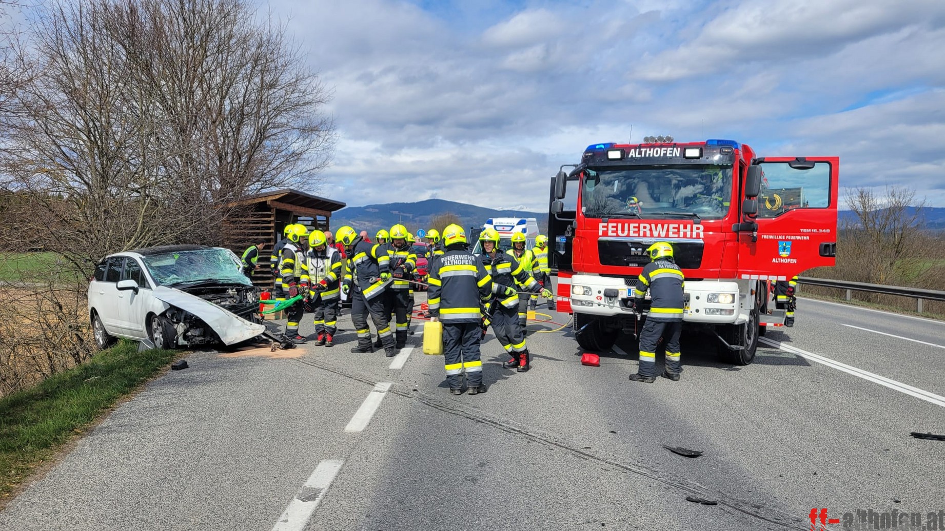 Frontalzusammenstoß auf der B317